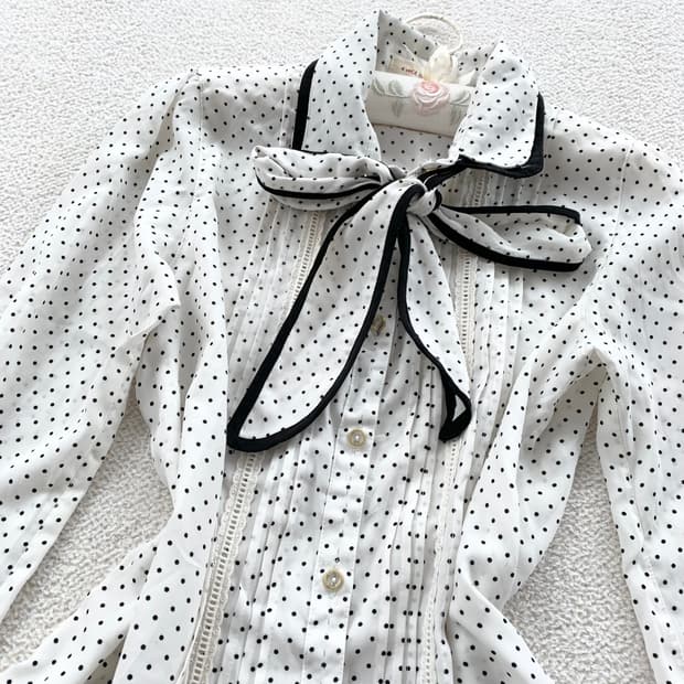 폴카도트 리본 히메 블라우스
