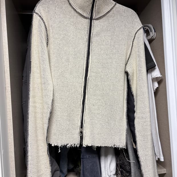 lecyto Destroyed Lip Knit Zip-Up_[Ivory]