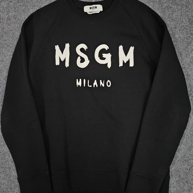 MSGM 브러쉬드 로고 맨투맨 2벌 급처