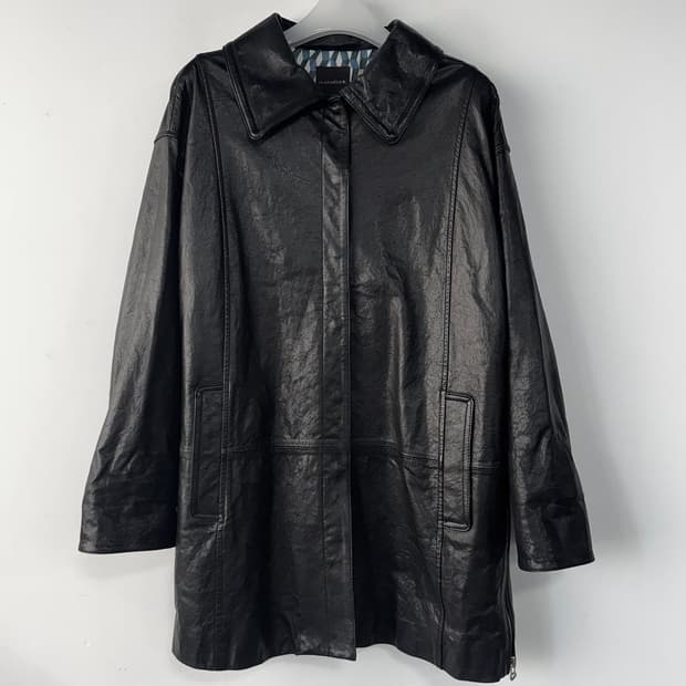 The Studio K 로보 레더 코트