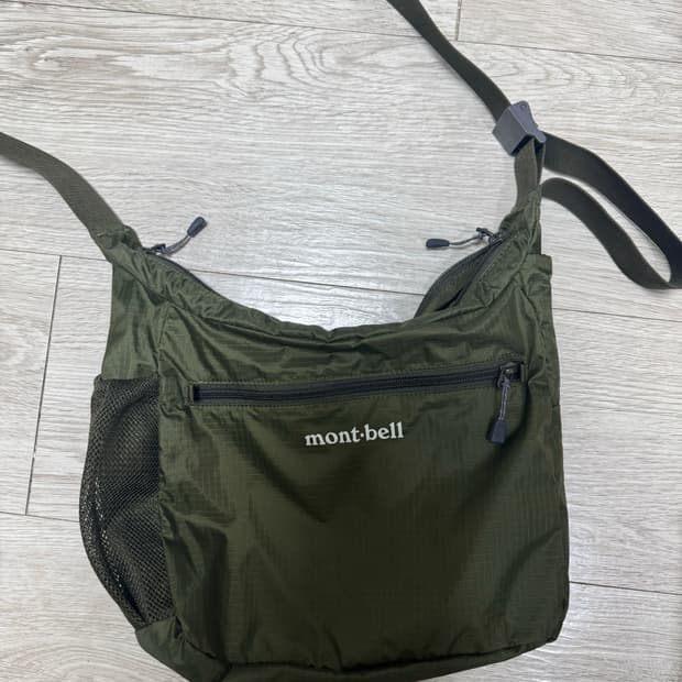 몽벨 포케터블 라이트 숄더백 스몰 카키 그린