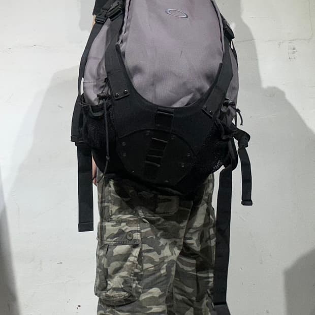 오클리 그레이 오리지날 테크니컬 백팩 가방