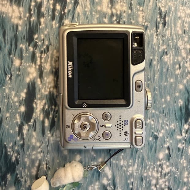 니콘 쿨픽스 5900 + 작례O