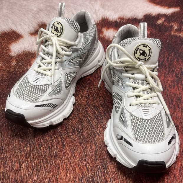 [285] 악셀 아리가토 마라톤 스니커즈 화이트