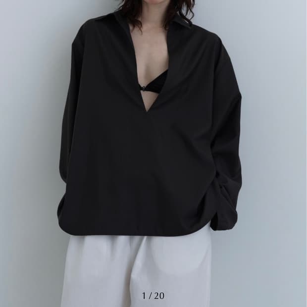 오브헤덴 딥브이넥 셔츠