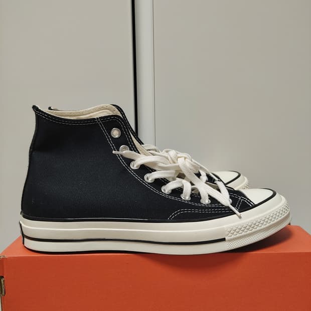 무료배송 새상품급 컨버스 척 270