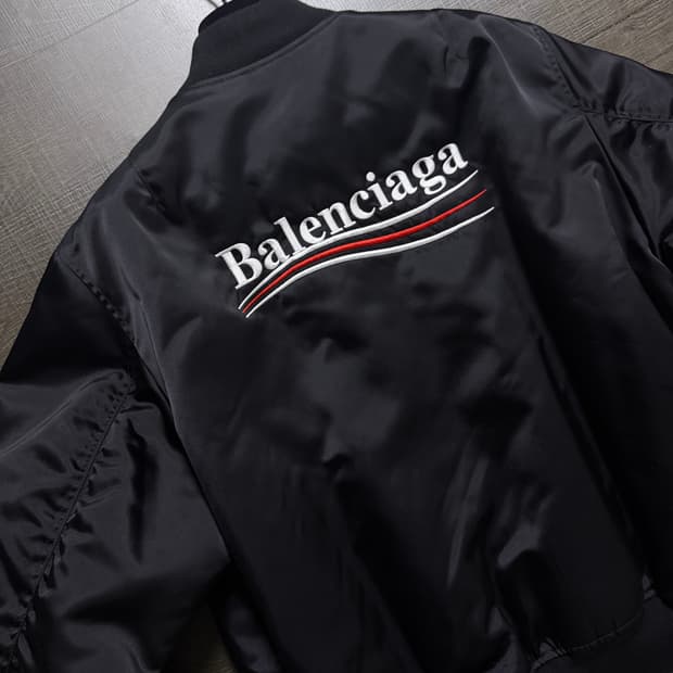 발렌시아가 웨이브로고 봄버