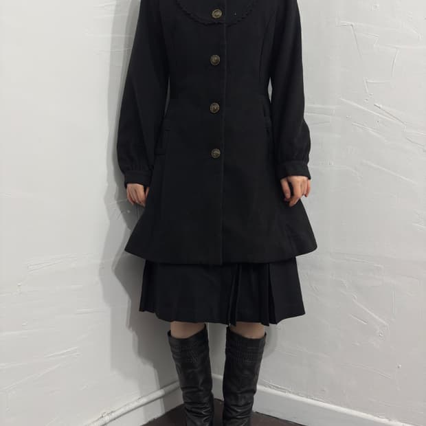 axes femme x disney black lovely coat