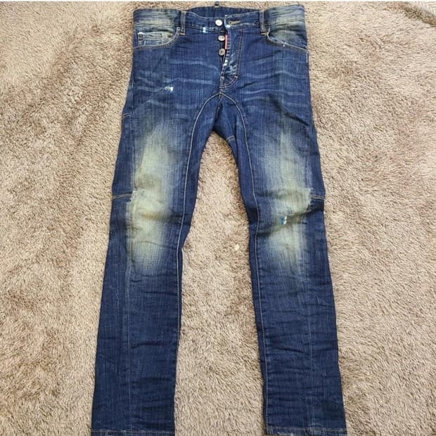 46 디스퀘어드 33