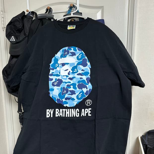 베이프 ABC카모 바이 베이싱 에이프 티셔츠 2XL 팝니다!!