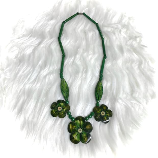 빈티지 모리걸 우드 초록 꽃 목걸이