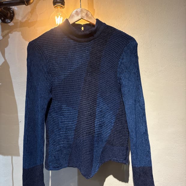 JPN 네이비 사선 언발란스 니트