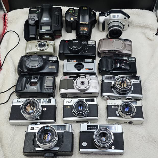 빈티지 클래식 필름카메라 일괄 필카 수리용 소장용 인테리어 장식용 