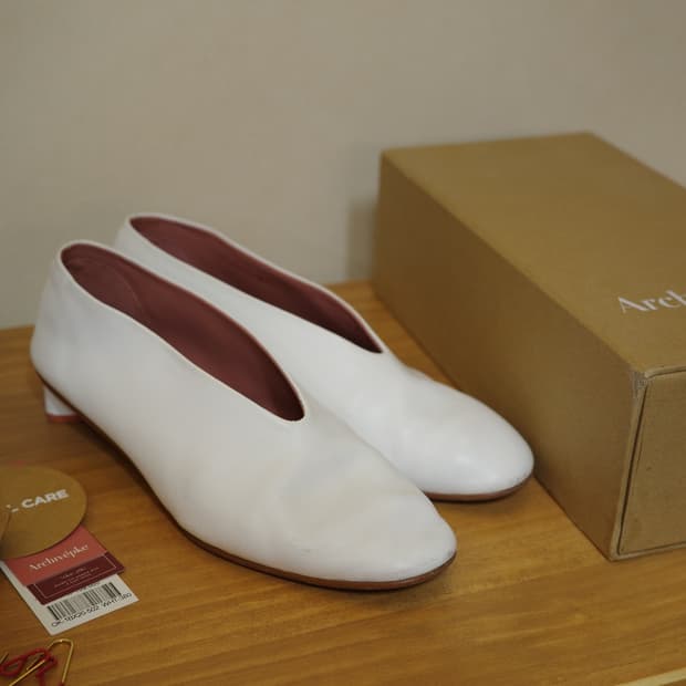 아카이브앱크 화이트 구두 250mm