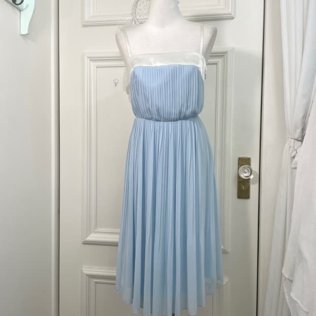 sky blue pleats satin point opc(size-7)