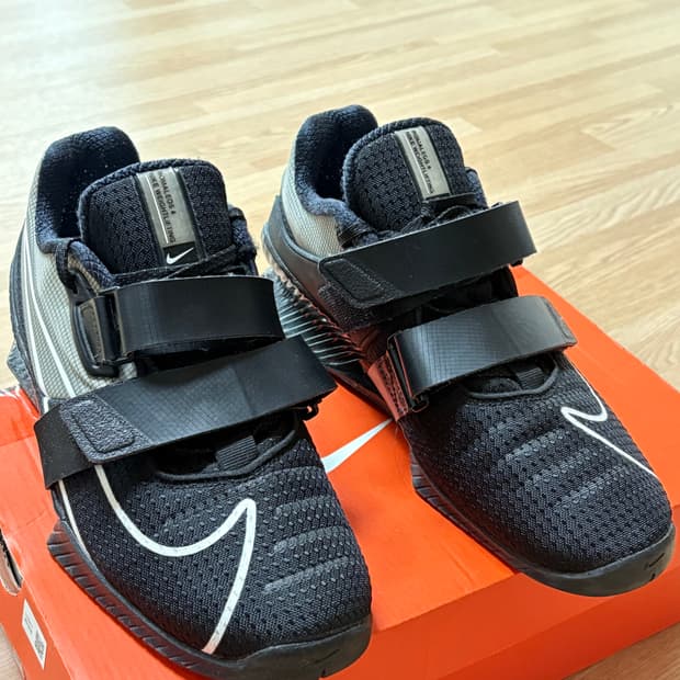 나이키 로말레오4