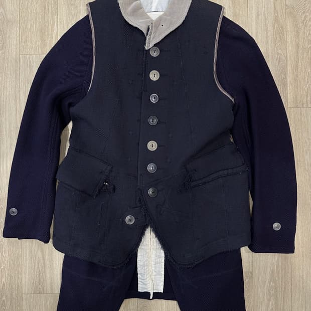 솔로이스트 베스트 탈착 자켓