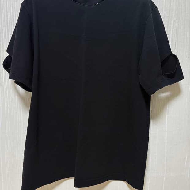 Easel laboratory 절개 티셔츠