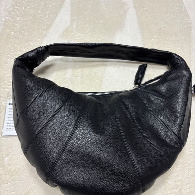 르메르포춘백소가죽라지 블랙 구해요