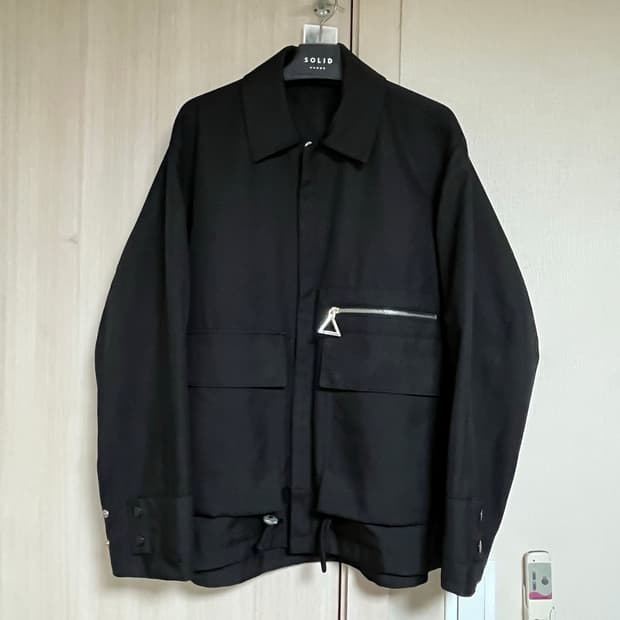 솔리드옴므 쉘파카 블랙