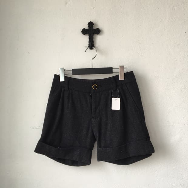 Woolen short
