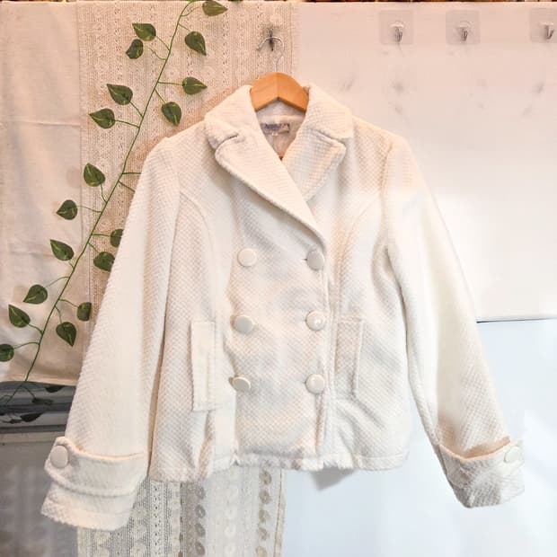 펄 화이트 코트