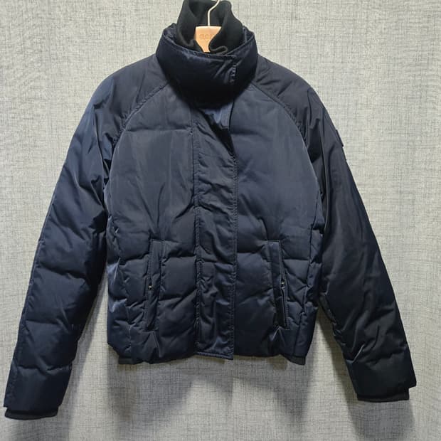 알마니익스체인지 여성 덕다운 숏 패딩 