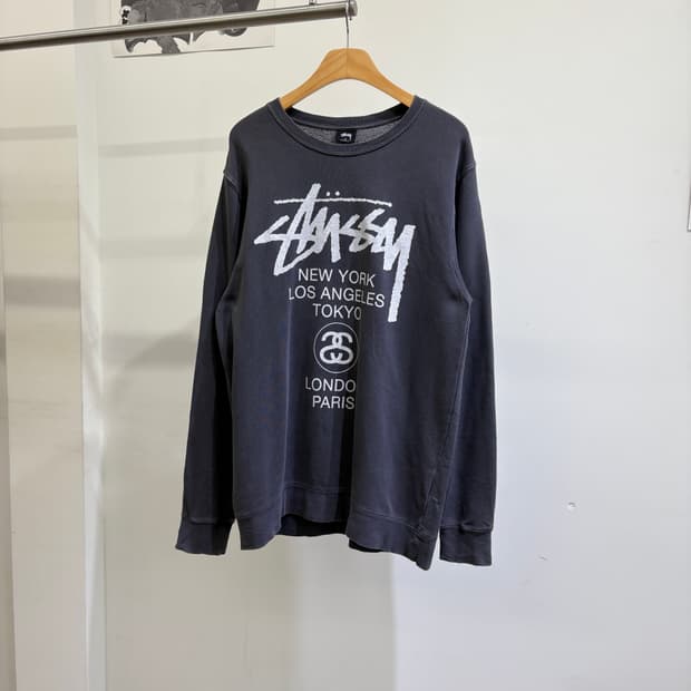 STUSSY 맨투맨