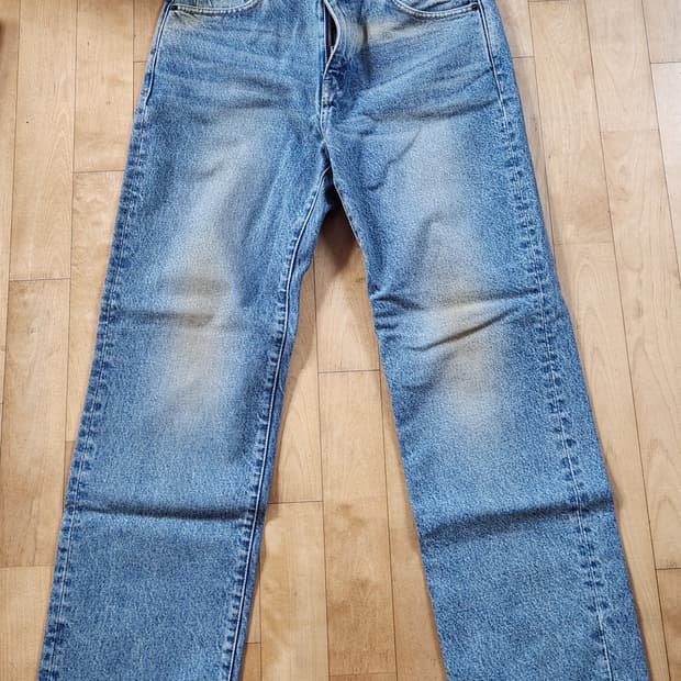 모드나인 트래블러 30사이즈 팝니다.