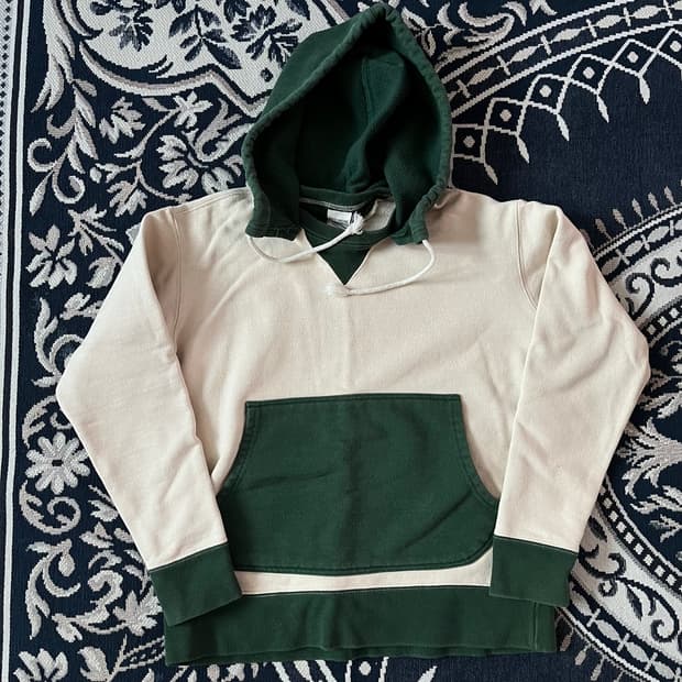 아웃스탠딩 배색후드