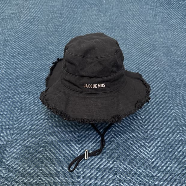 [56] 자크뮈스 버킷햇