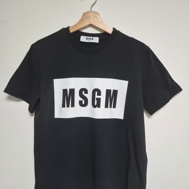 MSGM 빅로고 블랙 반팔 티셔츠 L - T120