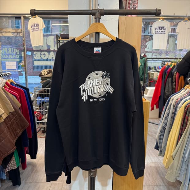 90's USA 플래닛 할리우드 빅로고 자수 스웻셔츠 B67