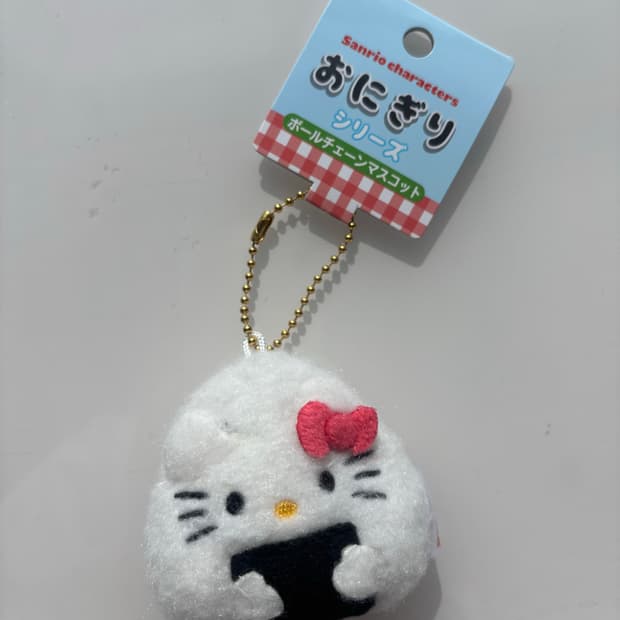 산리오 헬로키티 주먹밥 인형 키링