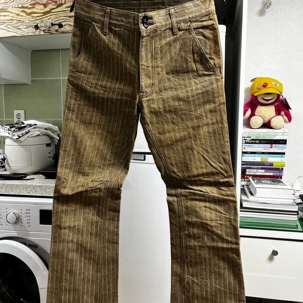 브라운 스트라이프 플레어핏 바지