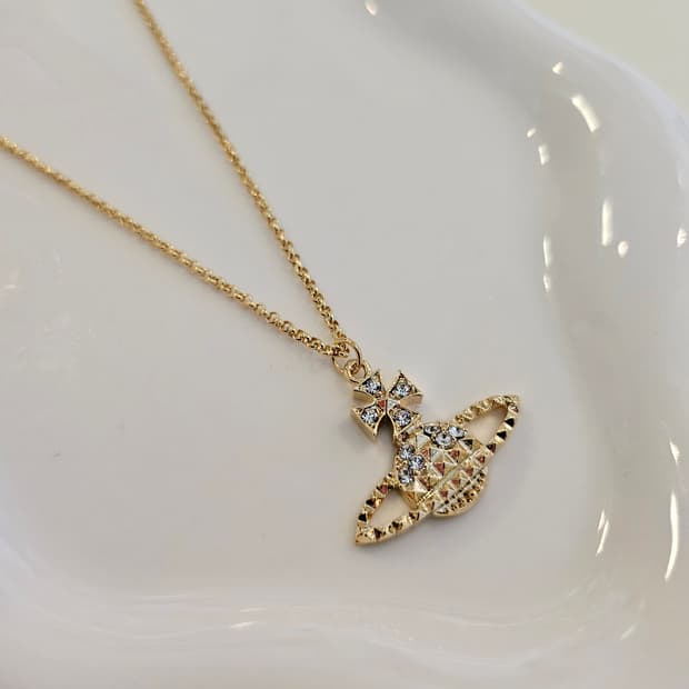 비비안웨스트우드 업사이클링 금장 목걸이