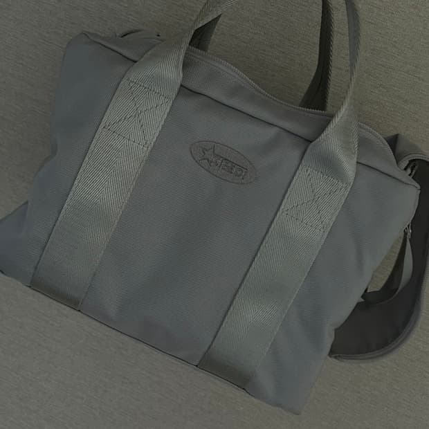 지초이 jichoi dual zip hand bag gray