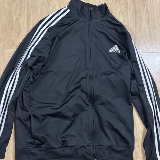 아디다스 블랙 트랙 져지