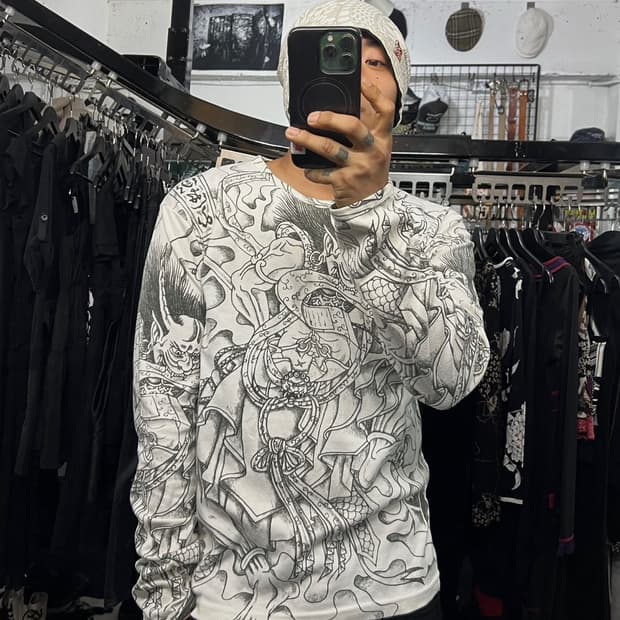 오리엔탈 오니 프린팅 롱슬리브