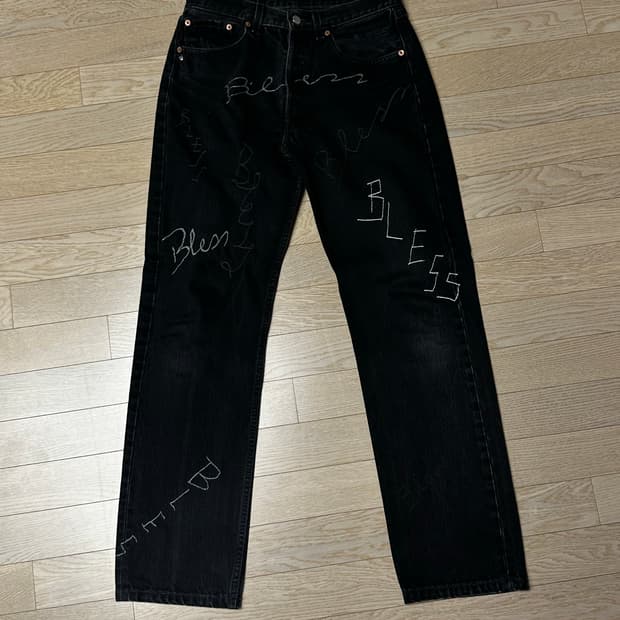 BLESS EMBROIDERY LEVIS 501
