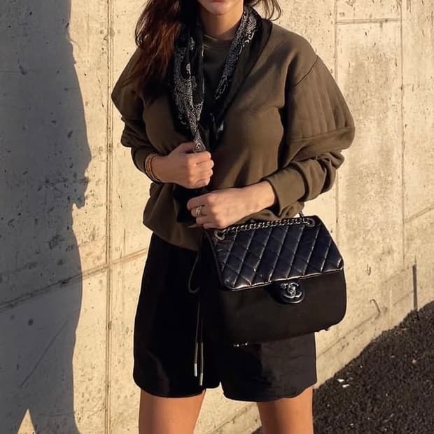 샤넬 가방_펠트 에델바이스 플라워장식 플랩백