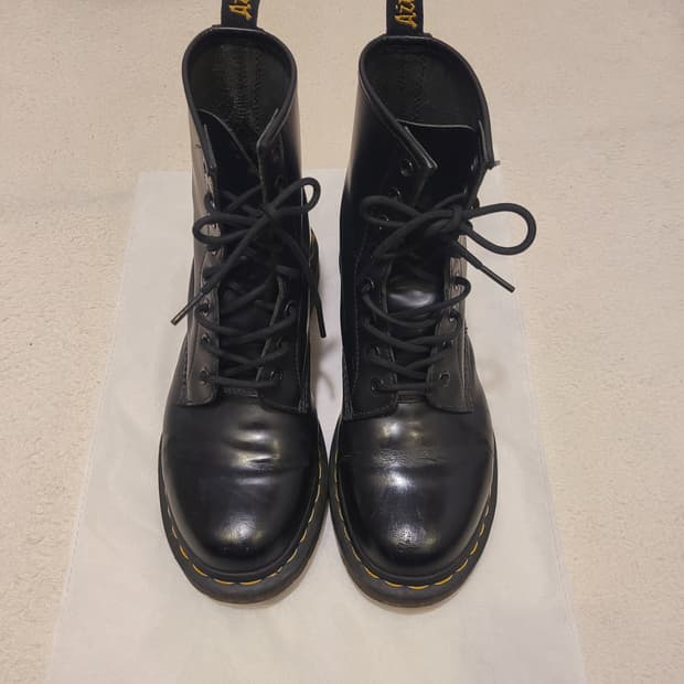 닥터마틴 8홀 부츠 235~240