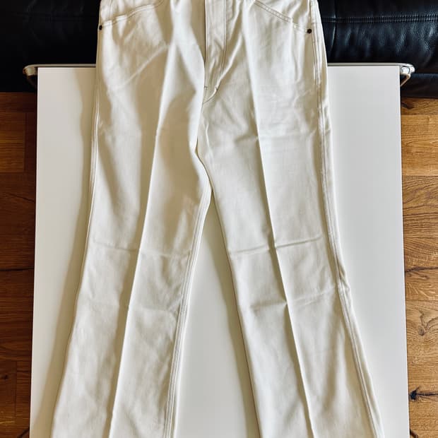 르메르 부츠컷 데님 에크루 컬러 52사이즈 신품 크림진