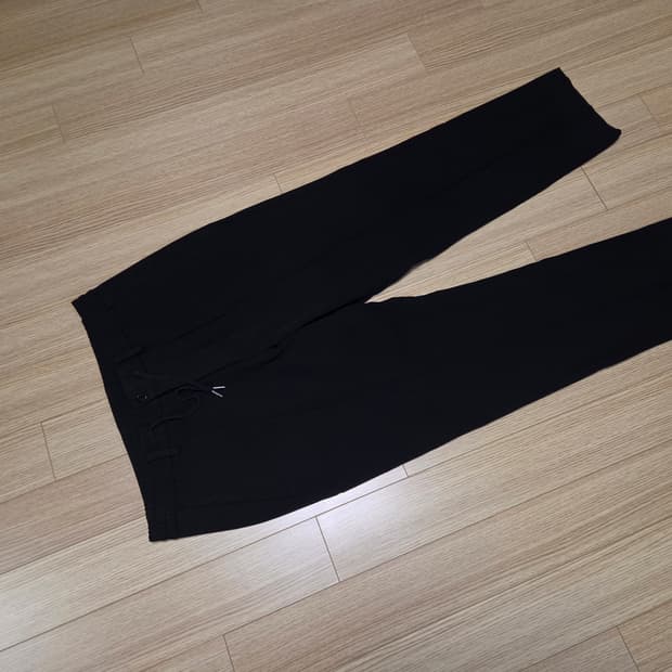 알레그리  스트링 밴딩 슬랙스 팬츠