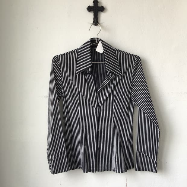 Stripe pattern shirt