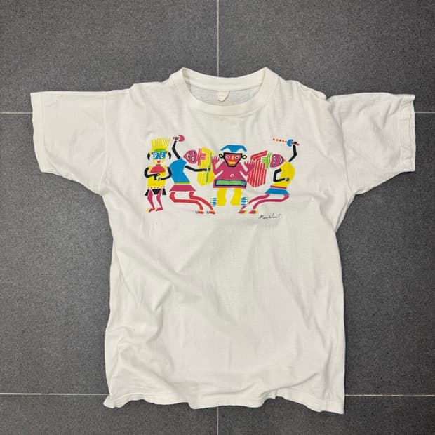 Vintage African Tribal Artwork T-shirts