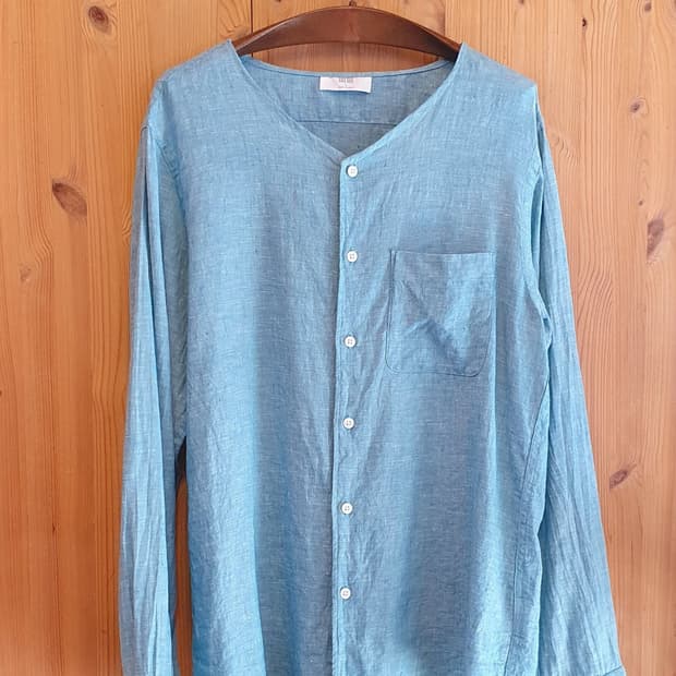 66.Uniqlo 린넨 브이넥셔츠(블루)