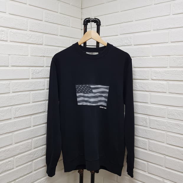 [s/100/정품] 지방시 성조기 맨투맨