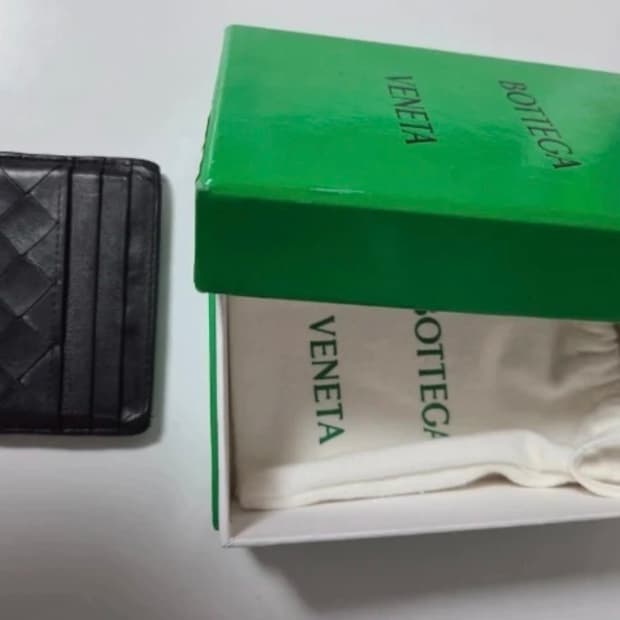 보테가 베네타 카드지갑