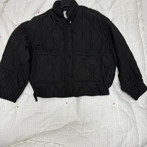 자라 크롭 퀄팅 패딩